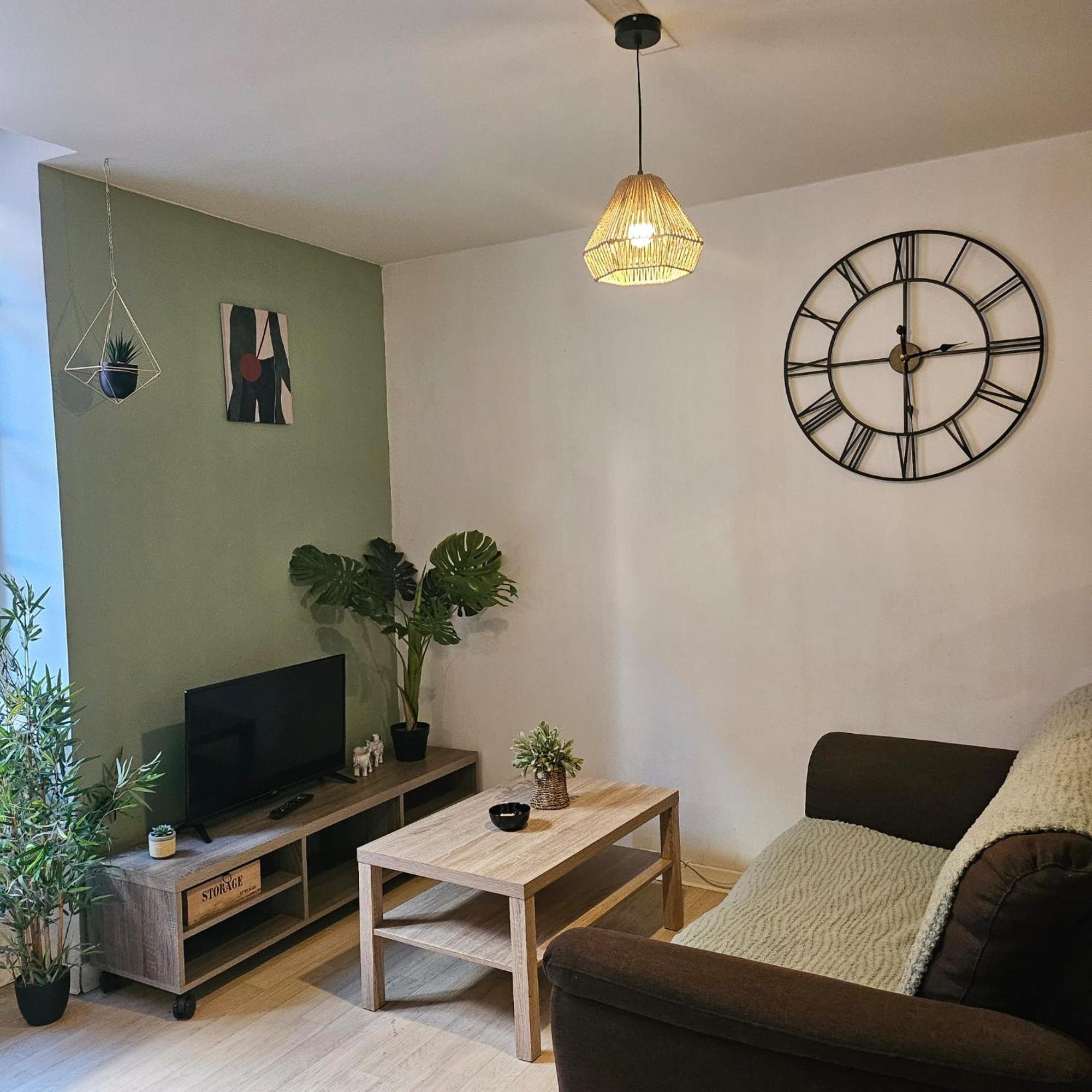 49 Studio Centre-Ville Box A Bagages Gratuits Carcassone Exterior photo