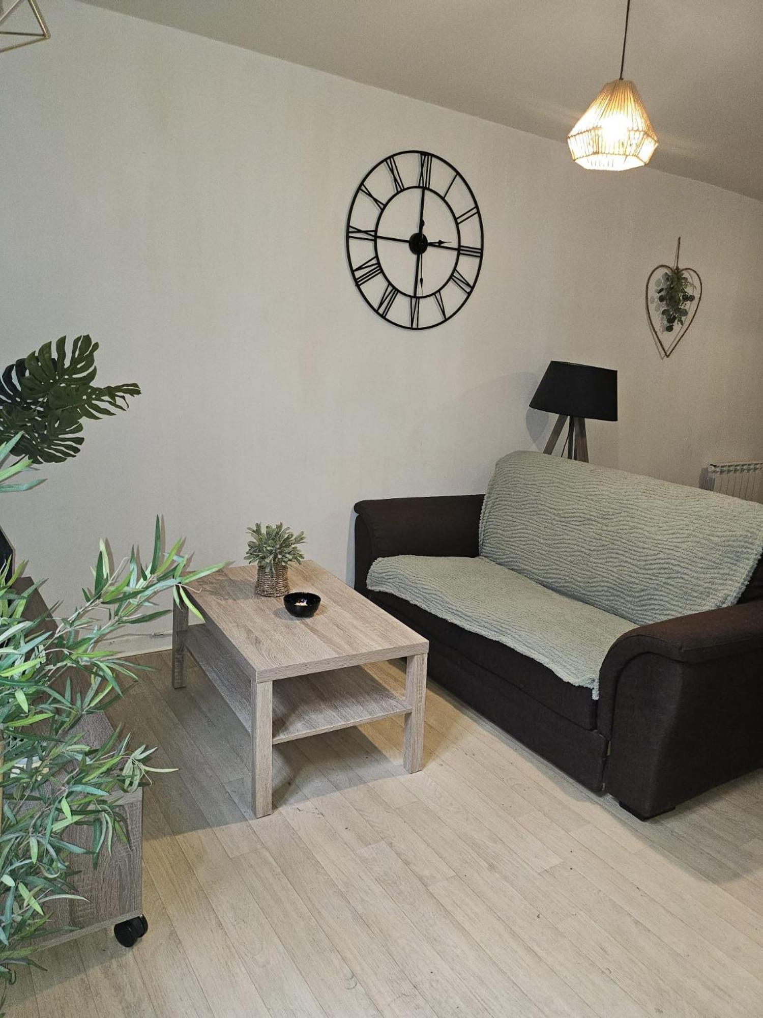 49 Studio Centre-Ville Box A Bagages Gratuits Carcassone Exterior photo